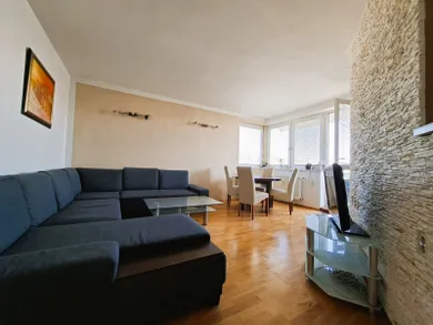 Na predaj 3-izbový byt, 80 m², Trenčín, Bavlnárska