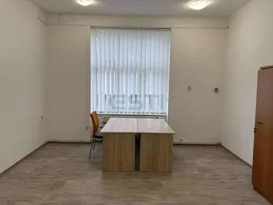 Na prenájom komerčné, 20 m², Žilina, Kálov