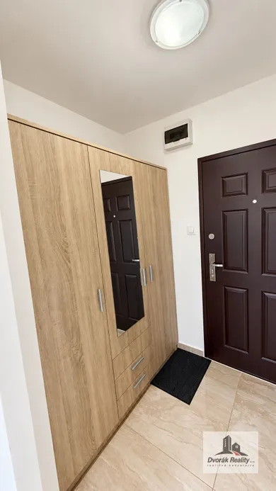 Na prenájom 1-izbový byt, 27 m², Veľký Meder, Sídl. M. Corvina