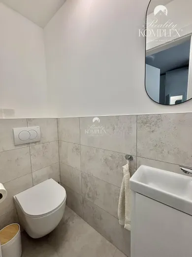 Na prenájom 3-izbový byt, 70 m², Komárno