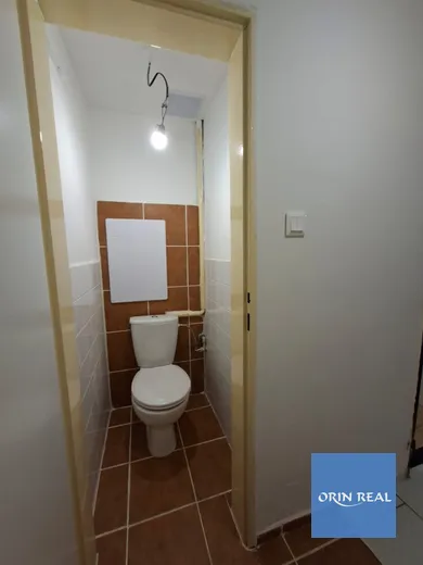 Na predaj 2-izbový byt, 64 m², Pezinok, Holubyho
