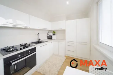 Apartments for rent, 2-room in Prievidza · €549