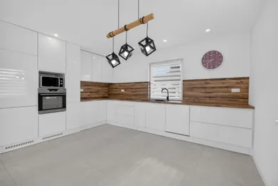 Na predaj 4-izbový dom, 40 m², Veselé