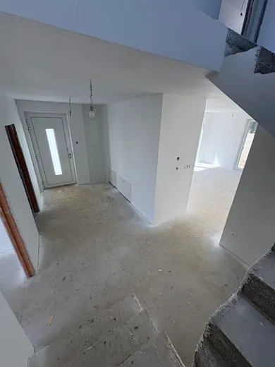 Na predaj dom v Bratislava-Vrakuňa · €333 000 · Novostavba