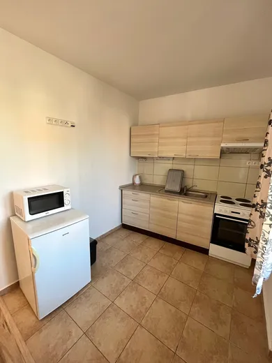 Na prenájom 1-izbový byt, 40 m², Zlaté Moravce, Sládkovičova
