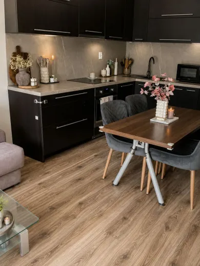 Mieszkania na sprzedaż, 3-pokojowe, Bratislava-Dúbravka · €250 000