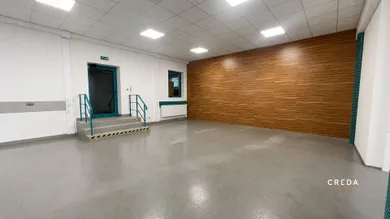 Na prenájom komerčné, 136 m², Nitra, Dlhá