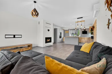 Domy na sprzedaż, 4-pokojowe, Zohor · €450 000