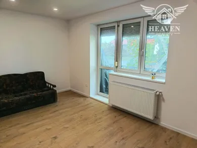 Byty na prenájom 4-izbový, Komárno · €899