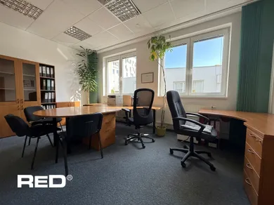 Na prenájom komerčné, 35 m², Žilina, Predmestská