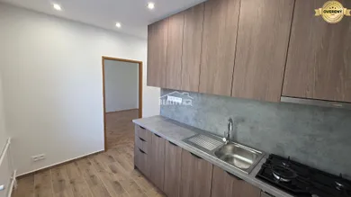 Na prenájom 3-izbový byt, 70 m², Považská Bystrica, Lánska
