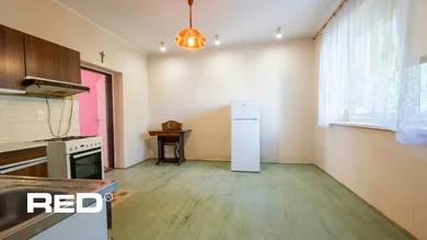 Na predaj 5-izbový dom, 195 m², Rosina