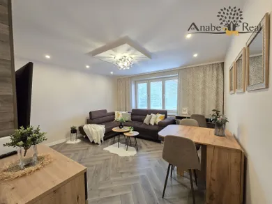 Na prenájom 2-izbový byt, 46 m², Bratislava-Nové Mesto, Riazanská