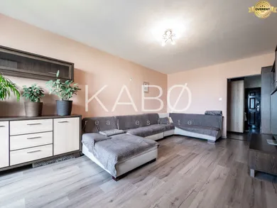 Na predaj 3-izbový byt, 77 m², Nové Zámky, Nábrežná