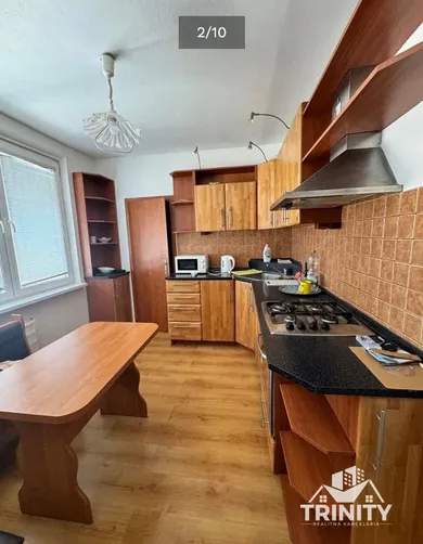Mieszkania na wynajem, 3-pokojowe, Šurany · €650