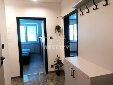 Na predaj 3-izbový byt, 68 m², Dubnica nad Váhom