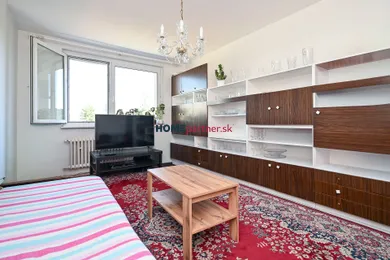 Na predaj 4-izbový byt, 77 m², Bratislava-Dúbravka, Kpt. Jána Rašu