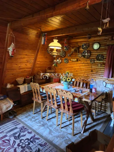 Na predaj 2-izbový rekreačný dom, 486 m², Tajov
