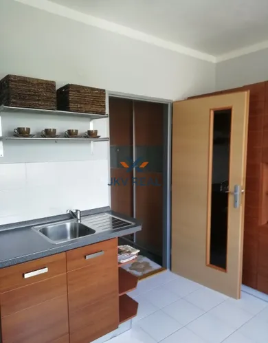Na prenájom 1-izbový byt, 36 m², Banská Bystrica, Lazovná