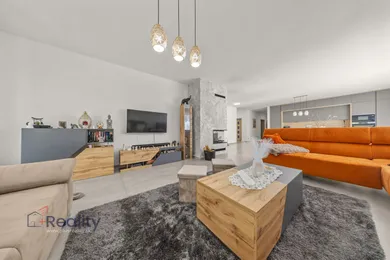 Na predaj 4-izbový dom, 172 m², Dunajský Klátov, Klátovská cesta