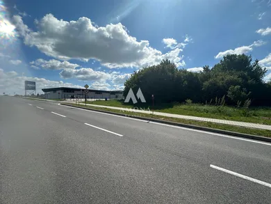 Na predaj pozemok, Senec, Horný dvor