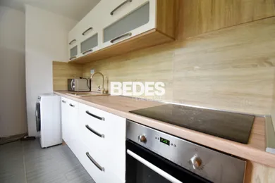 Byty na prenájom 2-izbový, Handlová · €480