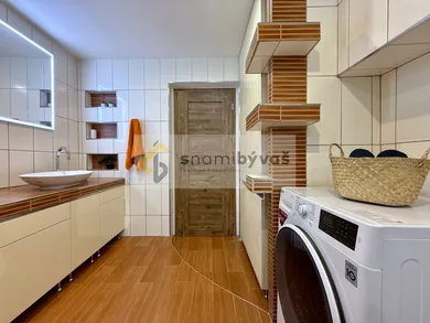 Na predaj 5-izbový dom, 135 m², Valaliky, Zvoničná