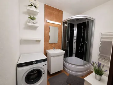 Na predaj 4-izbový byt, 83 m², Nitra, Brezová