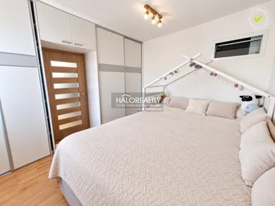 Na predaj 3-izbový byt, 63 m², Prievidza