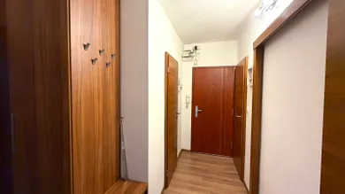 Na prenájom 3-izbový byt, 81 m², Levice, Tekovská ul.