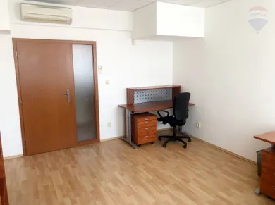 Komerčné priestory na prenájom, Bratislava-Staré Mesto · €252