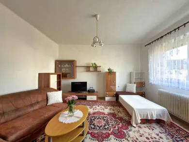 Na predaj dom, 203 m², Nevidzany