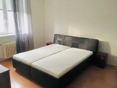 Na prenájom 3-izbový byt, 60 m², Košice-Juh, Krivá