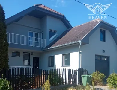 Houses for sale, 4-room in Komárno · €193,000