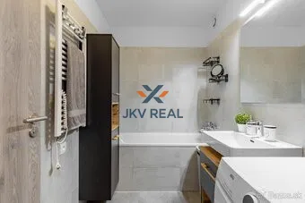 Byty na prenájom 3-izbový, Bratislava-Petržalka · €990