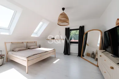 Na predaj 7-izbový dom, 272 m², Horné Otrokovce