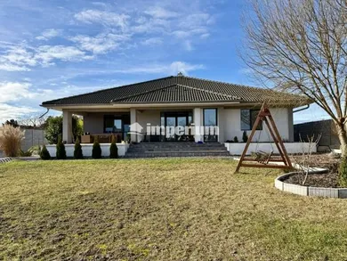 Domy na predaj 5-izbový, Gabčíkovo · €395 000