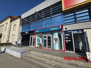 Na prenájom komerčné, 240 m², Nitra, Štefánikova Trieda