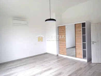Na prenájom 3-izbový dom, 263 m², Borský Mikuláš