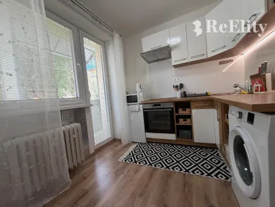 Na prenájom 1-izbový byt, 30 m², Martin, Timravy