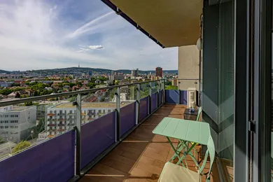 Na predaj 3-izbový byt, 86 m², Bratislava-Ružinov, Plynárenská