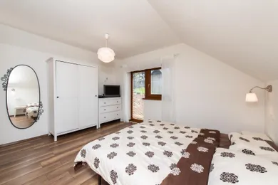 Na predaj 3-izbový dom, 90 m², Banská Bystrica