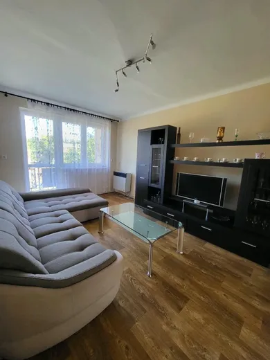 Na predaj 3-izbový byt, 98 m², Kľačany