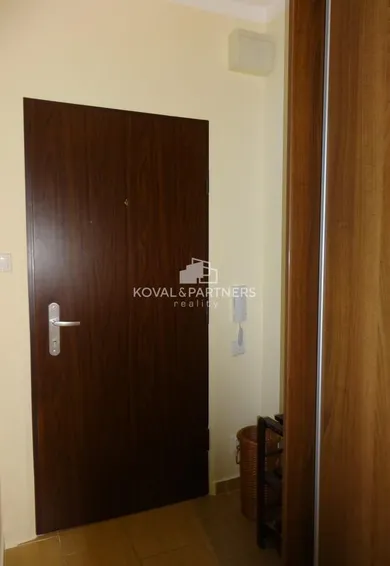 Na prenájom 1-izbový byt, 36 m², Levice, Staré Levice