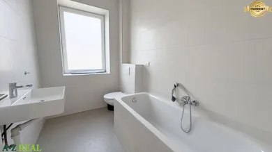 Na prenájom komerčné, Bratislava-Podunajské Biskupice, Hydinárska