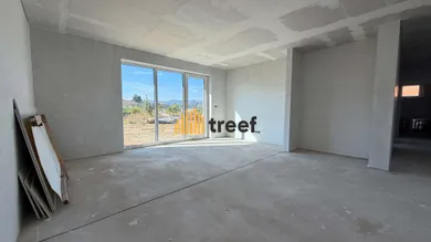 Na predaj 4-izbový dom, 144 m², Trnava