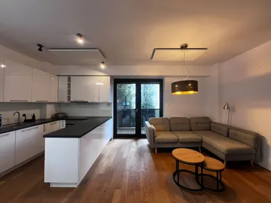 Na prenájom 3-izbový byt, 86 m², Dolný Kubín, Mierová