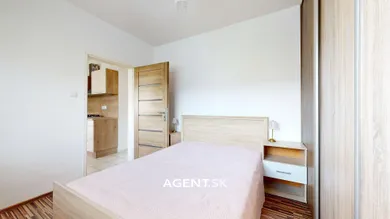 Na predaj 3-izbový byt, 68 m², Dunajská Streda, Nová Ves