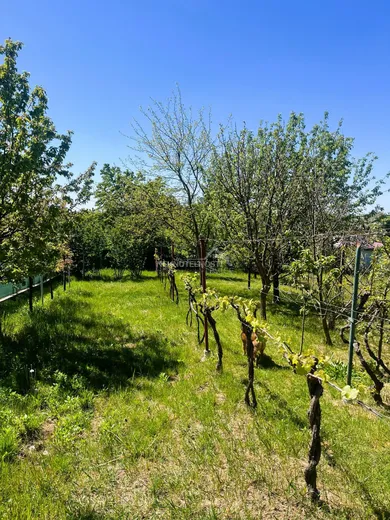 Działki na sprzedaż, Levice · €15 000