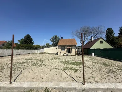 Na predaj pozemok, 611 m², Bratislava-Ružinov, Nové záhrady VII